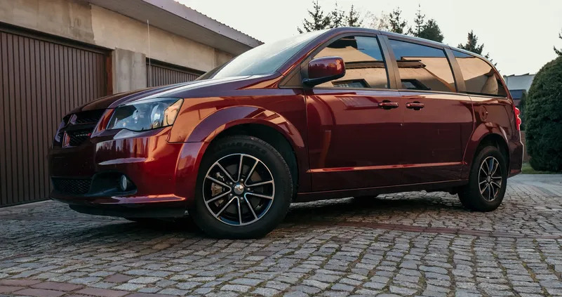 łódzkie Dodge Grand Caravan cena 71900 przebieg: 148000, rok produkcji 2019 z Katowice